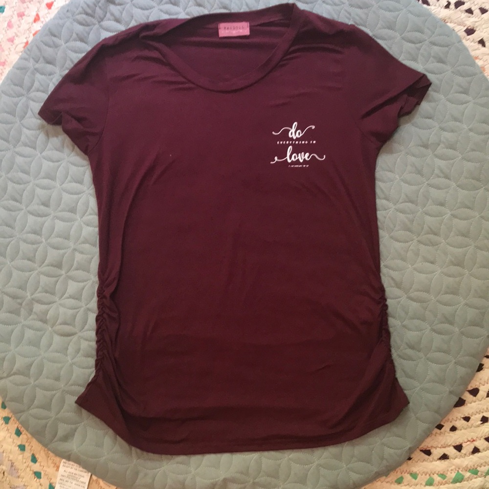 Maternity medium t-shirt. “Do everything in love”